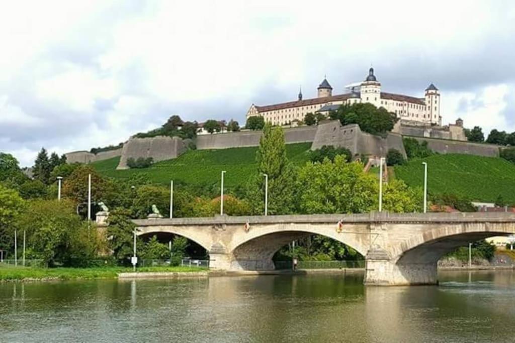 Willkommen In Wuerzburg اهلا بكم فى Willcome Exterior foto